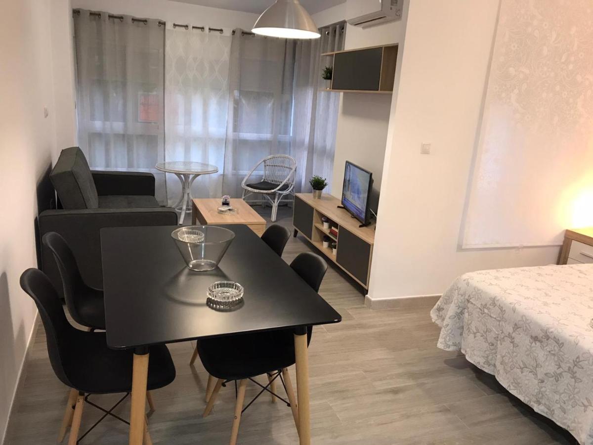 Apartamentos Centro Internacional Algarrobo-Costa Dış mekan fotoğraf